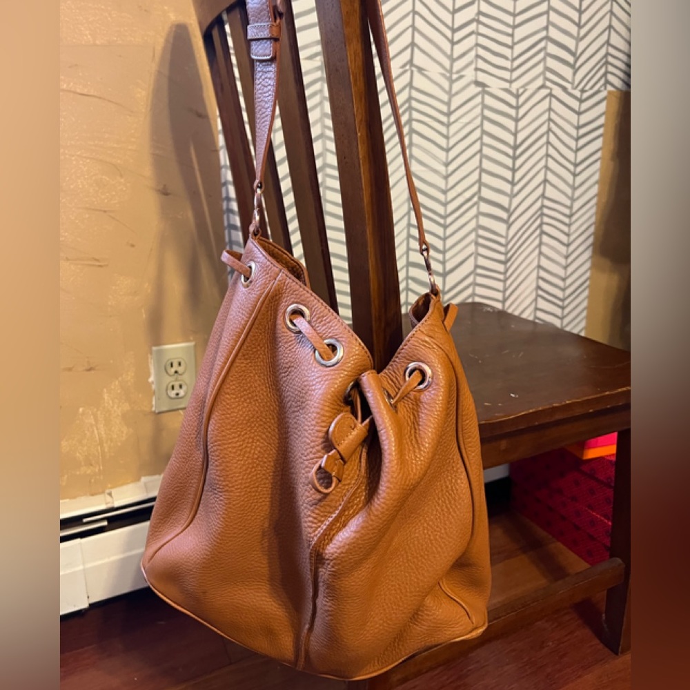 Adrienne Vittadini Pebbled Leather Bucket Bag Cinch Top